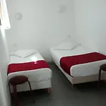 Beddy-Bye Hotel Hotel 2*