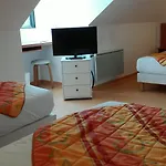 Beddy-Bye Hotel 2*