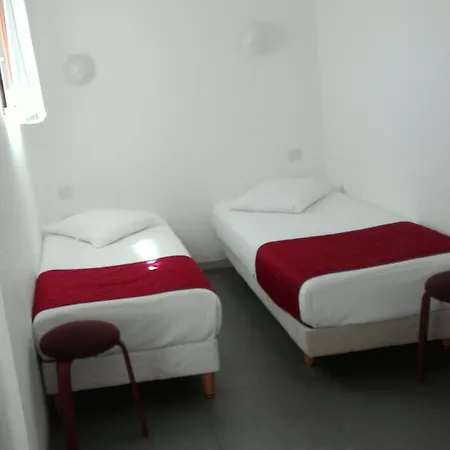 Beddy-bye Hotel 2*
