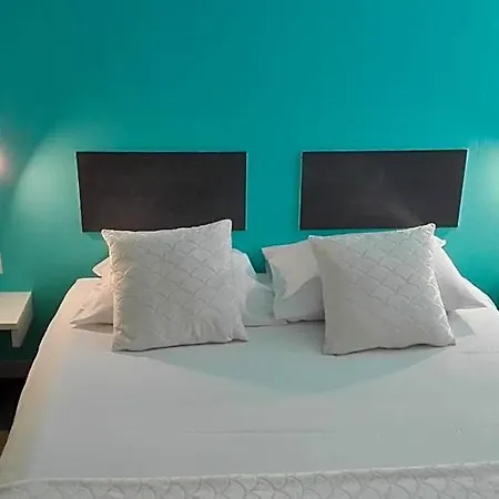 Hotel Beddy-bye 2*